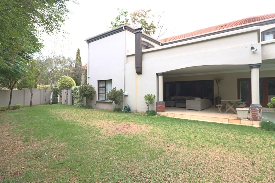 To Let 5 Bedroom Property for Rent in Bryanston Gauteng