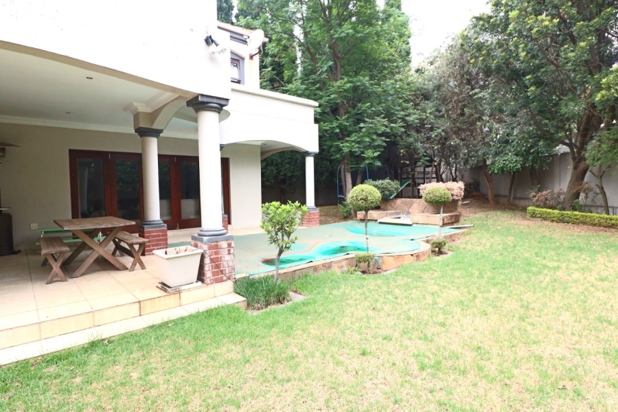 To Let 5 Bedroom Property for Rent in Bryanston Gauteng