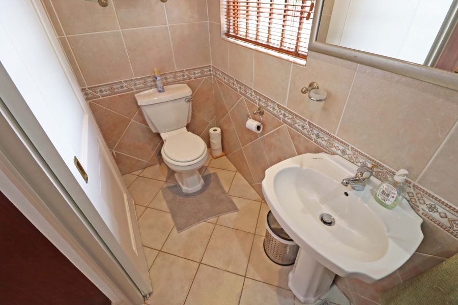 4 Bedroom Property for Sale in Mill Hill Gauteng