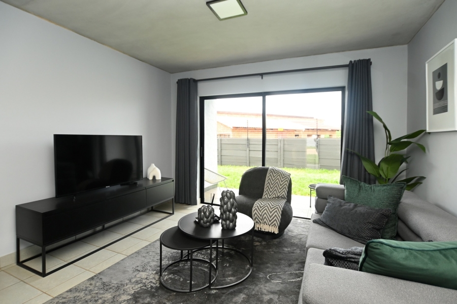 2 Bedroom Property for Sale in Annlin Gauteng