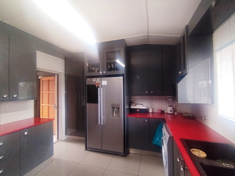 3 Bedroom Property for Sale in Eastleigh Gauteng