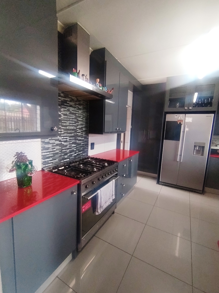 3 Bedroom Property for Sale in Eastleigh Gauteng