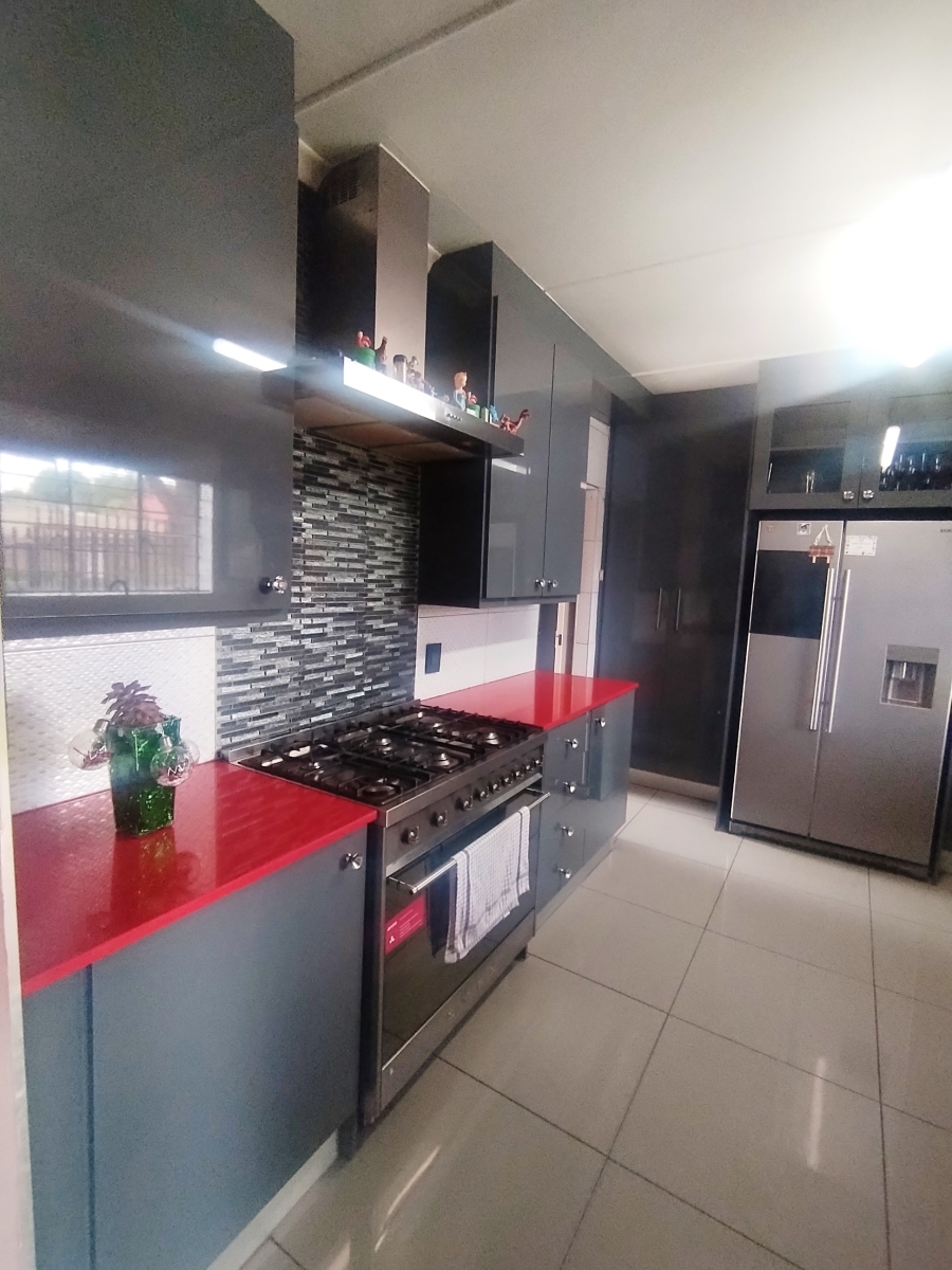 3 Bedroom Property for Sale in Eastleigh Gauteng