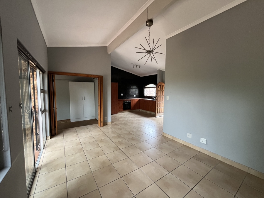 To Let 1 Bedroom Property for Rent in Lyndhurst Gauteng