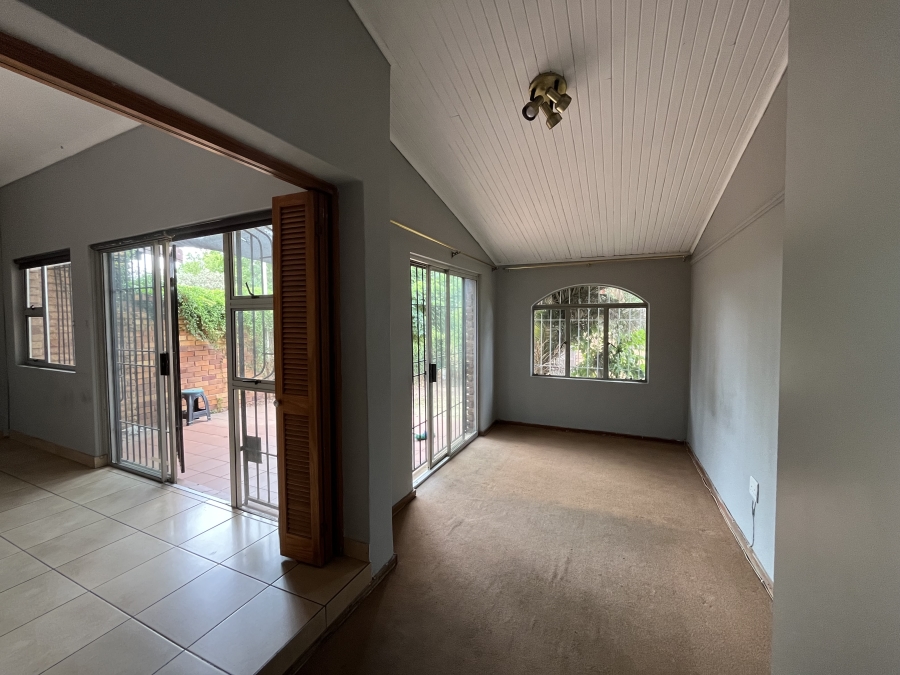 To Let 1 Bedroom Property for Rent in Lyndhurst Gauteng