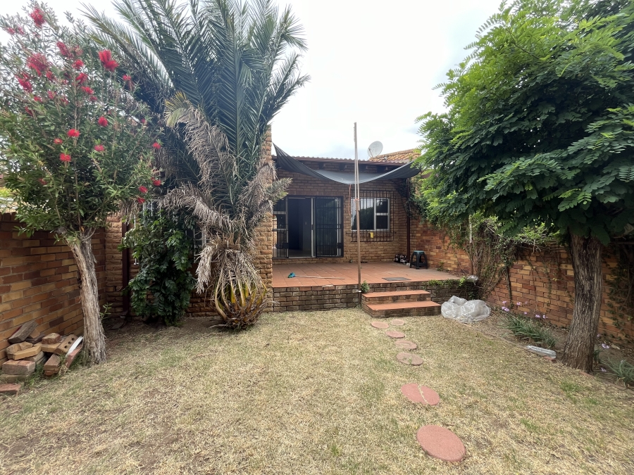 1 Bedroom Property for Sale in Lyndhurst Gauteng