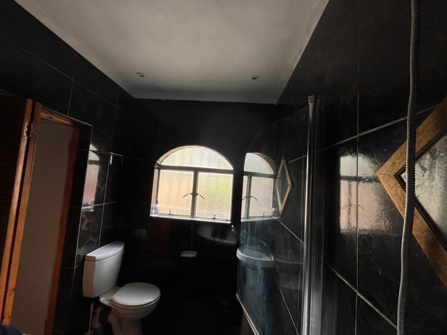 1 Bedroom Property for Sale in Lyndhurst Gauteng