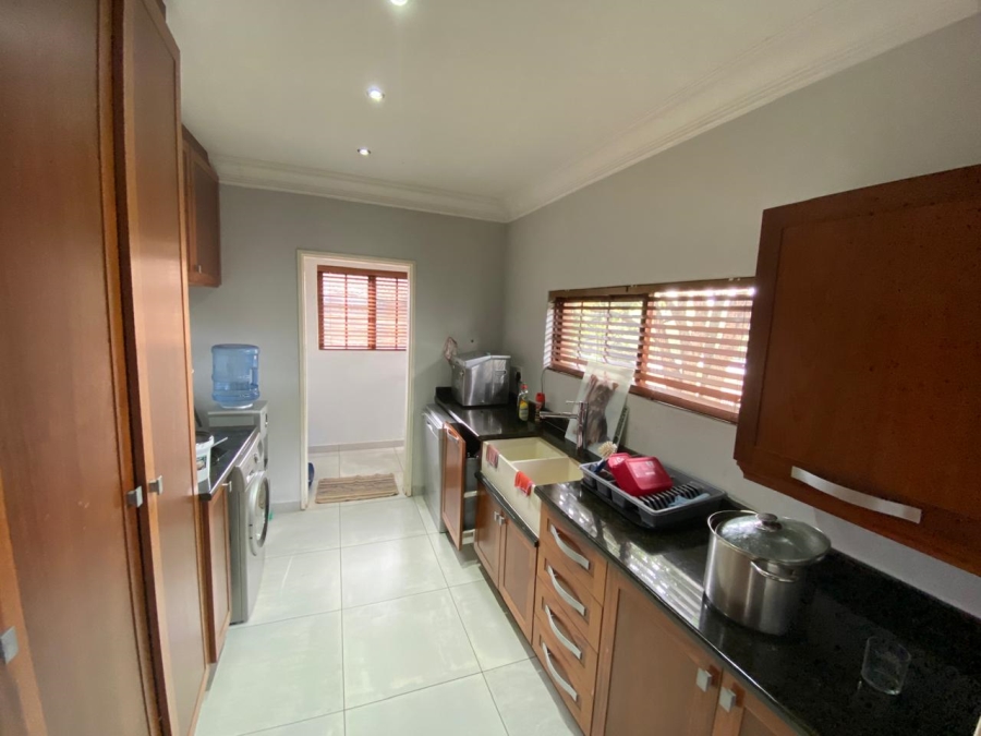 To Let 5 Bedroom Property for Rent in Faerie Glen Gauteng