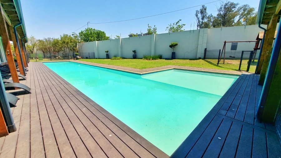 3 Bedroom Property for Sale in Carlswald Gauteng