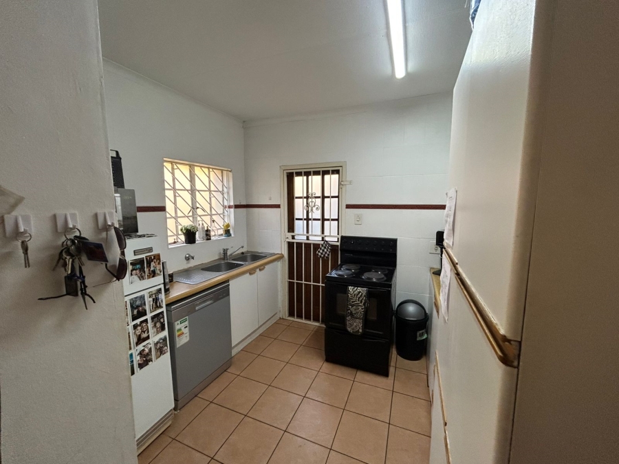 2 Bedroom Property for Sale in Zwartkop Gauteng