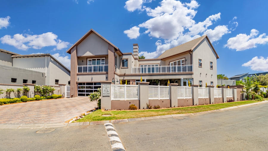 4 Bedroom Property for Sale in Greenstone Hill Gauteng