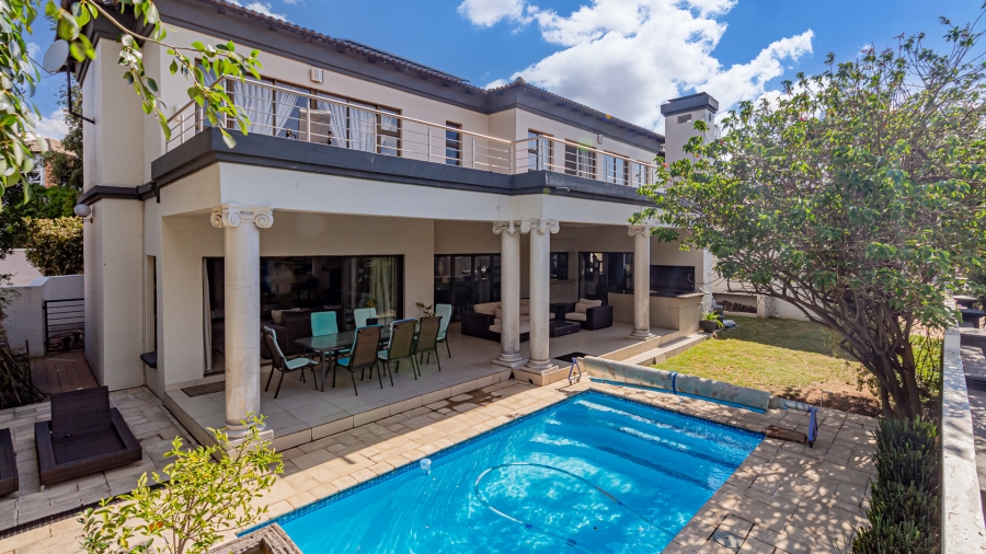 4 Bedroom Property for Sale in Greenstone Hill Gauteng