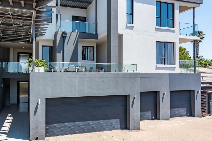 2 Bedroom Property for Sale in Bryanston Gauteng