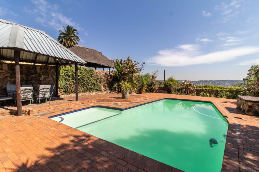 5 Bedroom Property for Sale in Kensington Gauteng