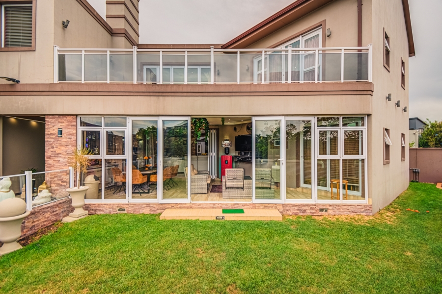 4 Bedroom Property for Sale in Greenstone Hill Gauteng