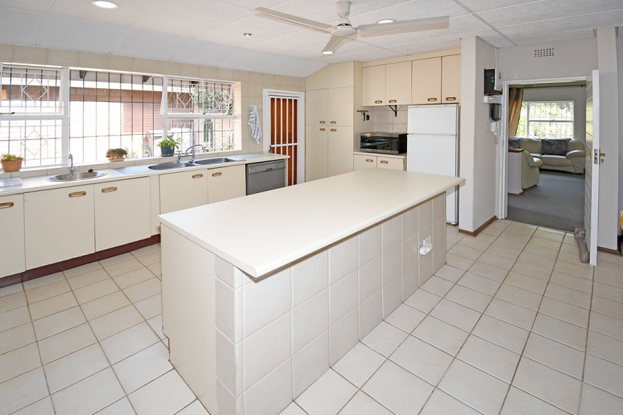 3 Bedroom Property for Sale in Kensington B Gauteng