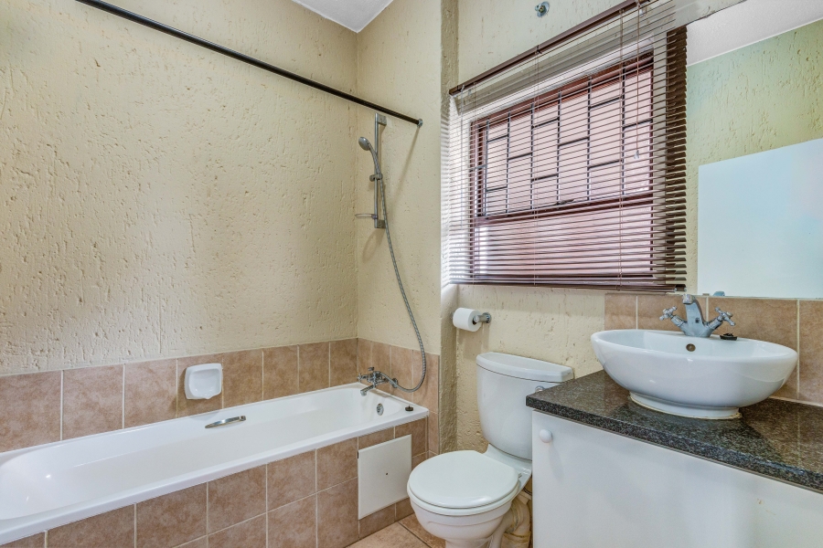 1 Bedroom Property for Sale in Paulshof Gauteng