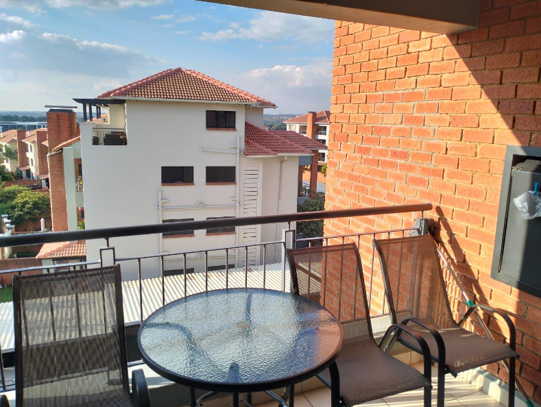 2 Bedroom Property for Sale in Greenstone Hill Gauteng