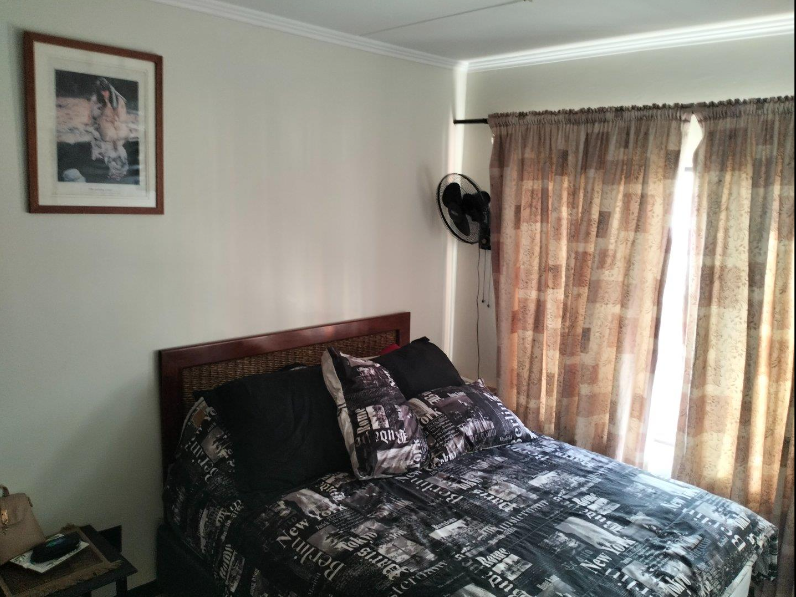 2 Bedroom Property for Sale in Greenstone Hill Gauteng