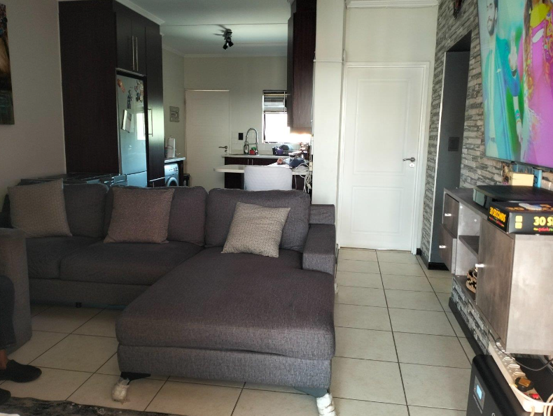 2 Bedroom Property for Sale in Greenstone Hill Gauteng