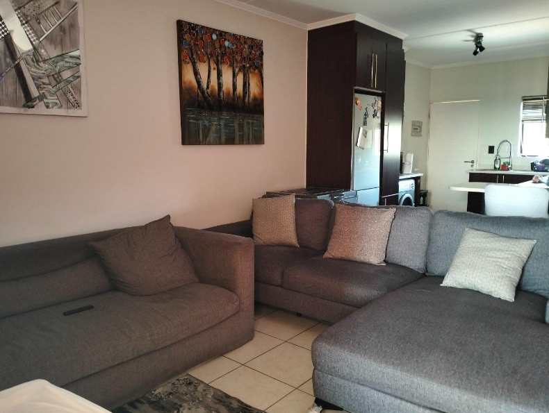 2 Bedroom Property for Sale in Greenstone Hill Gauteng