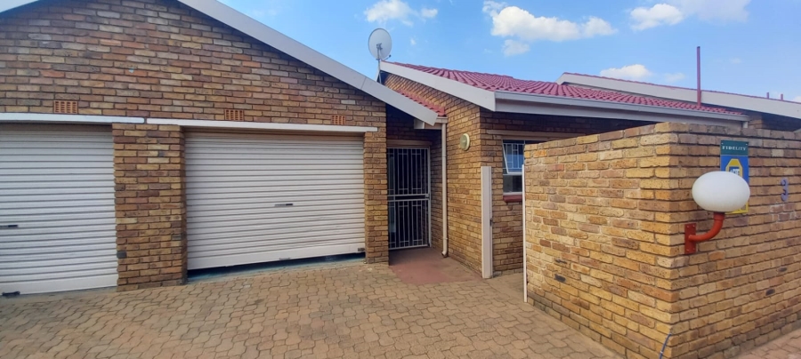 3 Bedroom Property for Sale in Petersfield Gauteng