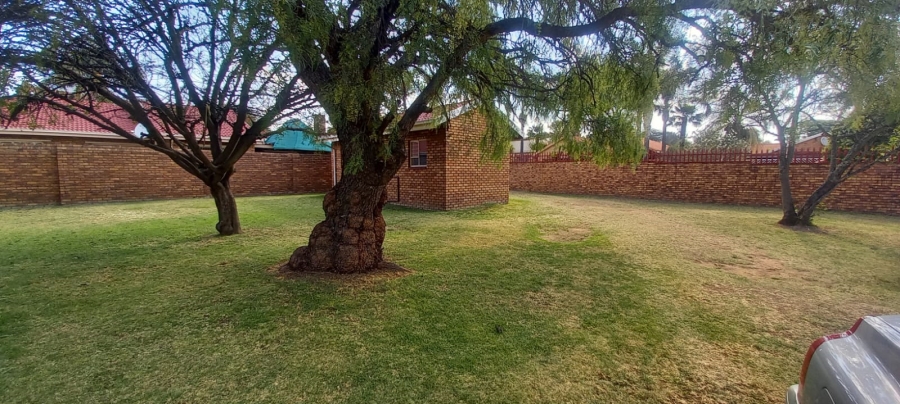 3 Bedroom Property for Sale in Petersfield Gauteng