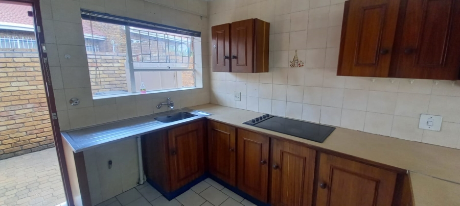 3 Bedroom Property for Sale in Petersfield Gauteng