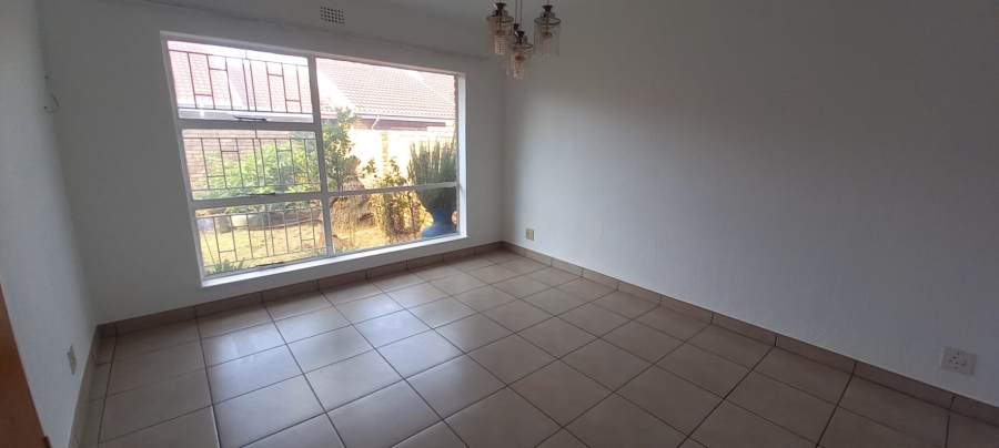 3 Bedroom Property for Sale in Petersfield Gauteng