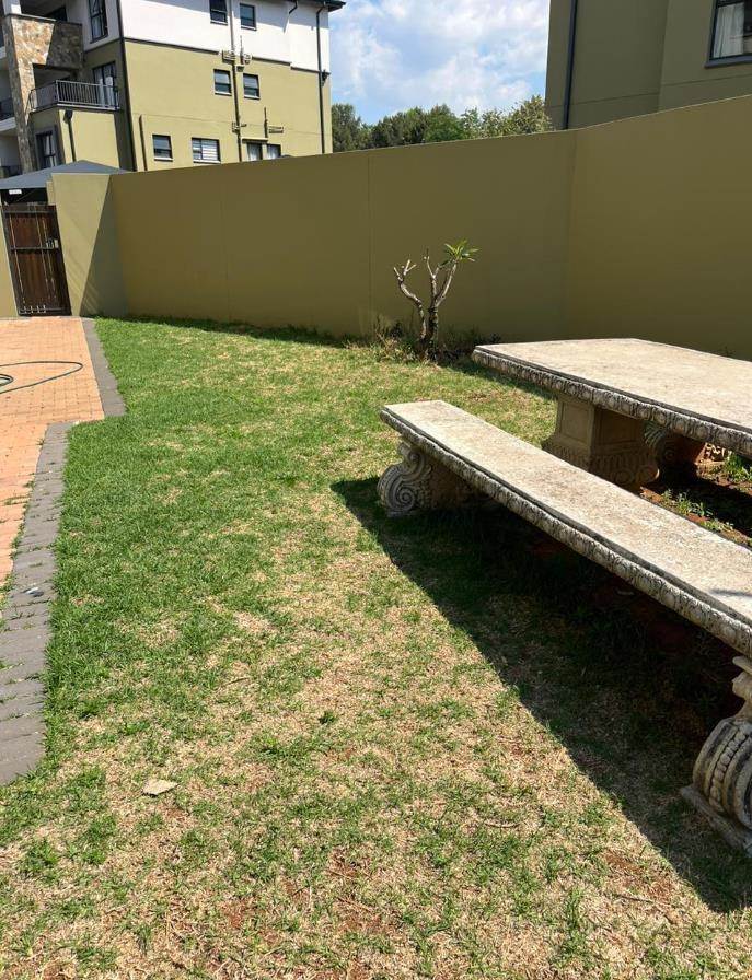 To Let 3 Bedroom Property for Rent in Waterfall Gauteng