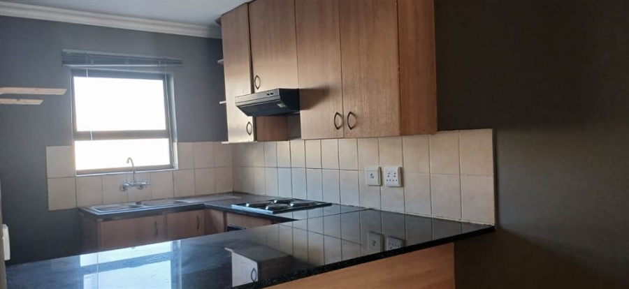 To Let 3 Bedroom Property for Rent in Halfway House Gauteng