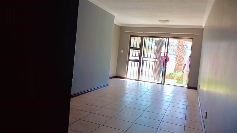 To Let 3 Bedroom Property for Rent in Halfway House Gauteng