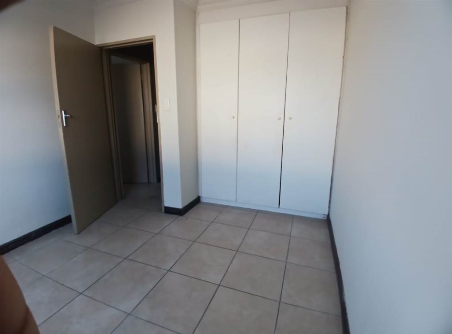 To Let 3 Bedroom Property for Rent in Halfway House Gauteng