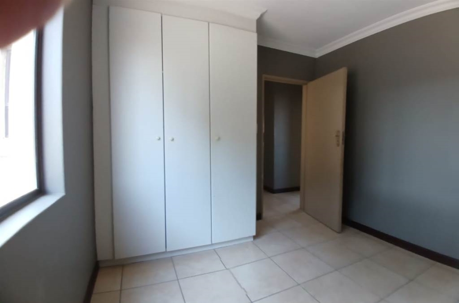 To Let 3 Bedroom Property for Rent in Halfway House Gauteng