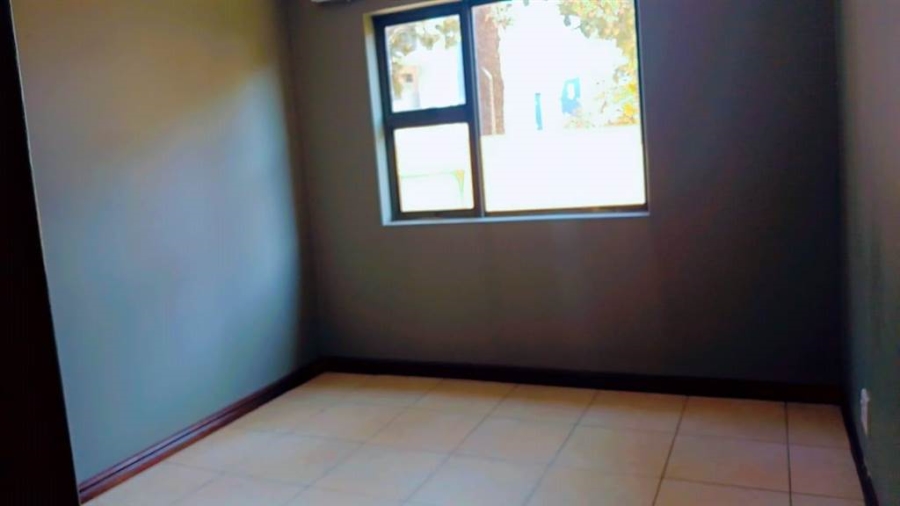 To Let 3 Bedroom Property for Rent in Halfway House Gauteng