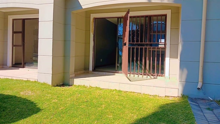 To Let 3 Bedroom Property for Rent in Halfway House Gauteng