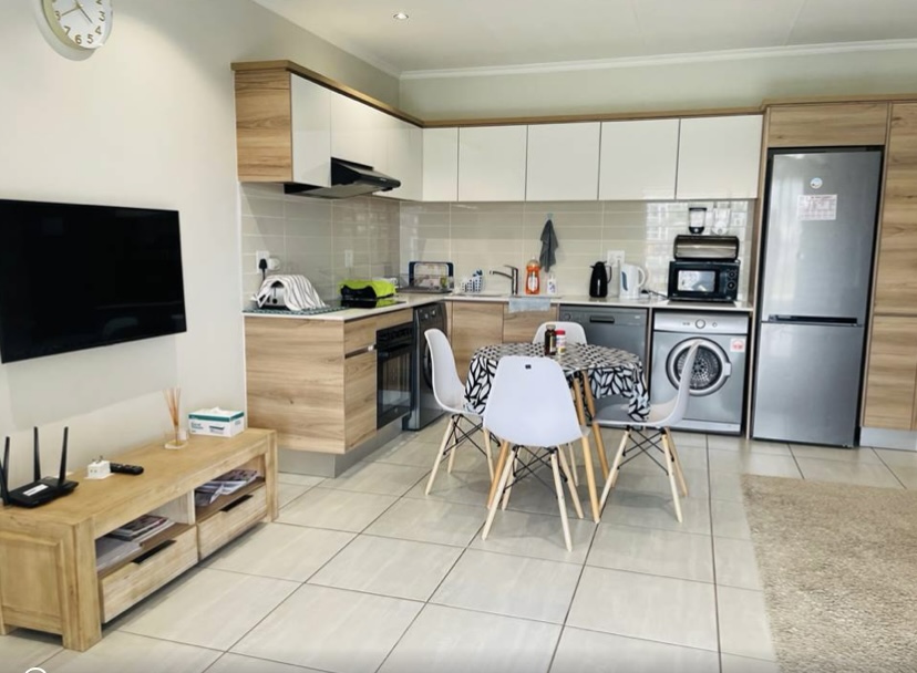 To Let 1 Bedroom Property for Rent in Waterfall Gauteng