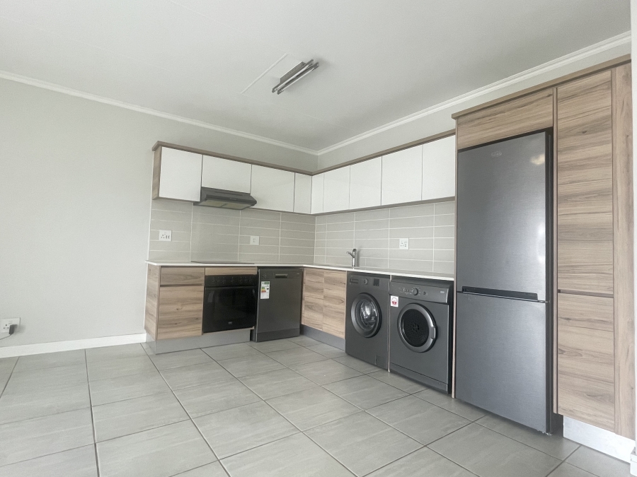 To Let 1 Bedroom Property for Rent in Waterfall Gauteng