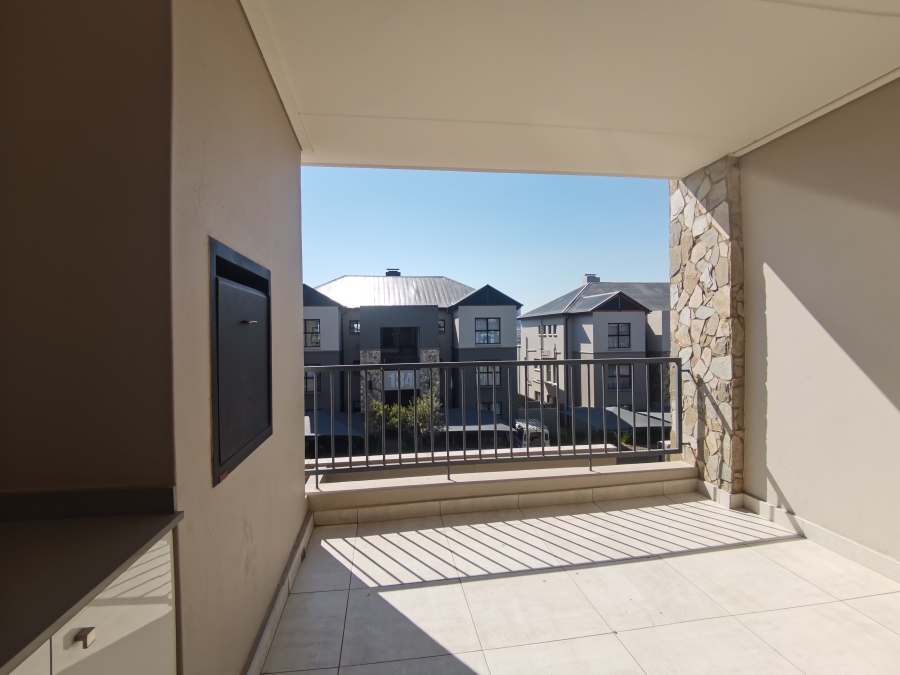 To Let 3 Bedroom Property for Rent in The Polofields Gauteng