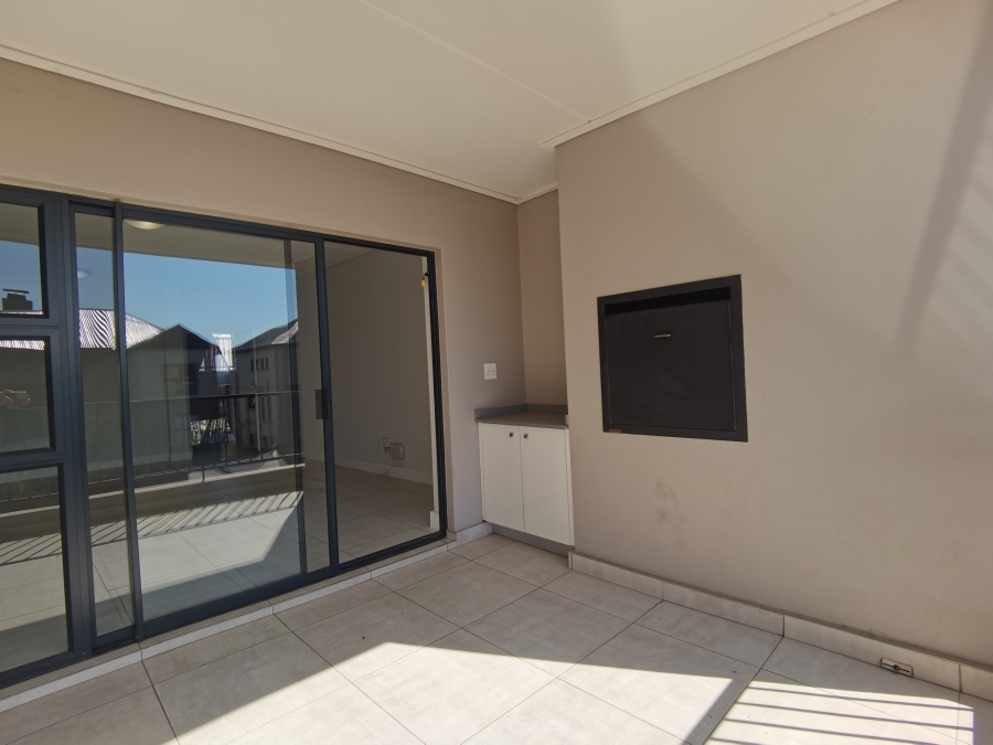 To Let 3 Bedroom Property for Rent in The Polofields Gauteng