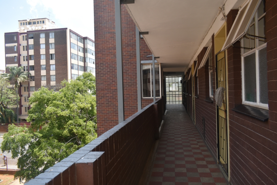 2 Bedroom Property for Sale in Pretoria Central Gauteng