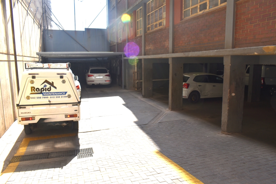 1 Bedroom Property for Sale in Pretoria Central Gauteng