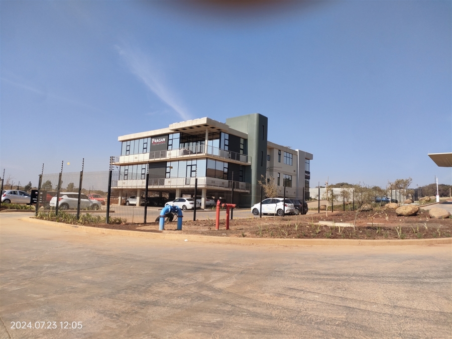 To Let commercial Property for Rent in North Riding Gauteng