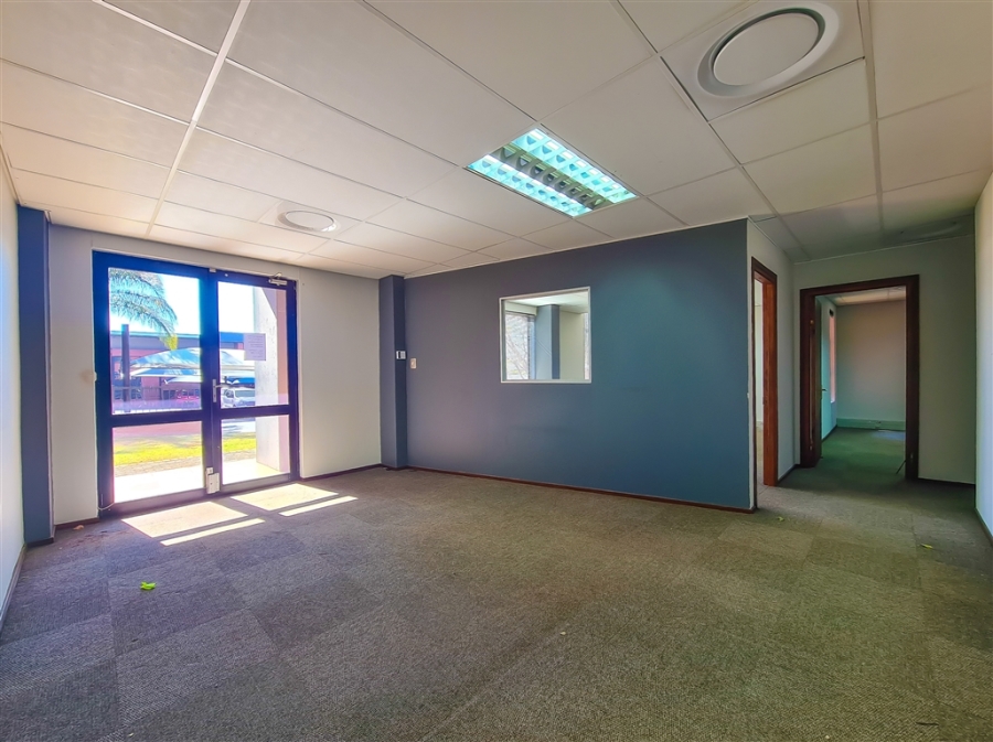 To Let commercial Property for Rent in Ruimsig Gauteng