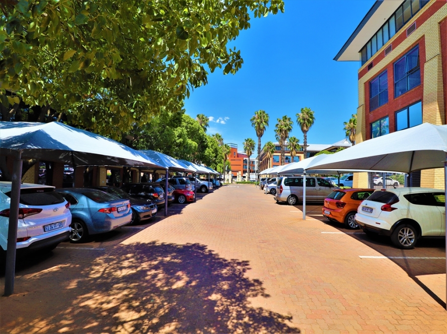 To Let commercial Property for Rent in Constantia Kloof Gauteng