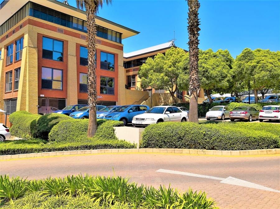 To Let commercial Property for Rent in Constantia Kloof Gauteng