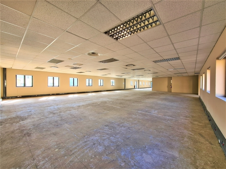 To Let commercial Property for Rent in Strubensvallei Gauteng