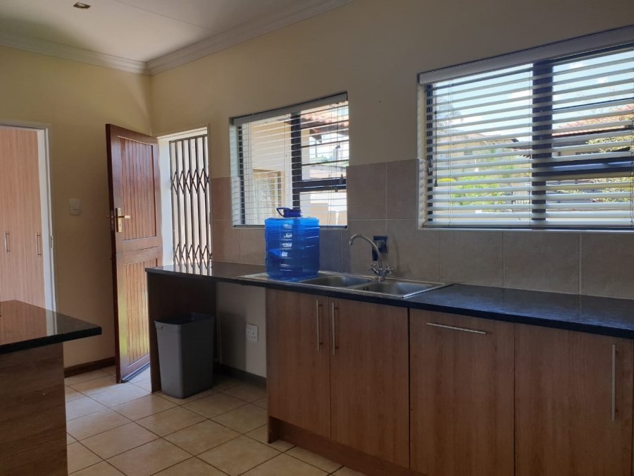 To Let 3 Bedroom Property for Rent in Greengate Gauteng