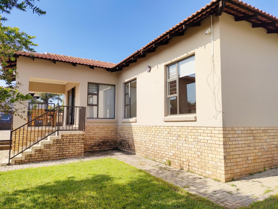 To Let 3 Bedroom Property for Rent in Greengate Gauteng