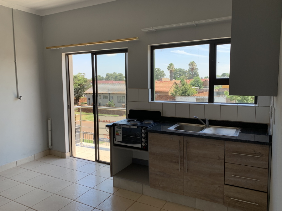 To Let 1 Bedroom Property for Rent in Villa Liza Gauteng